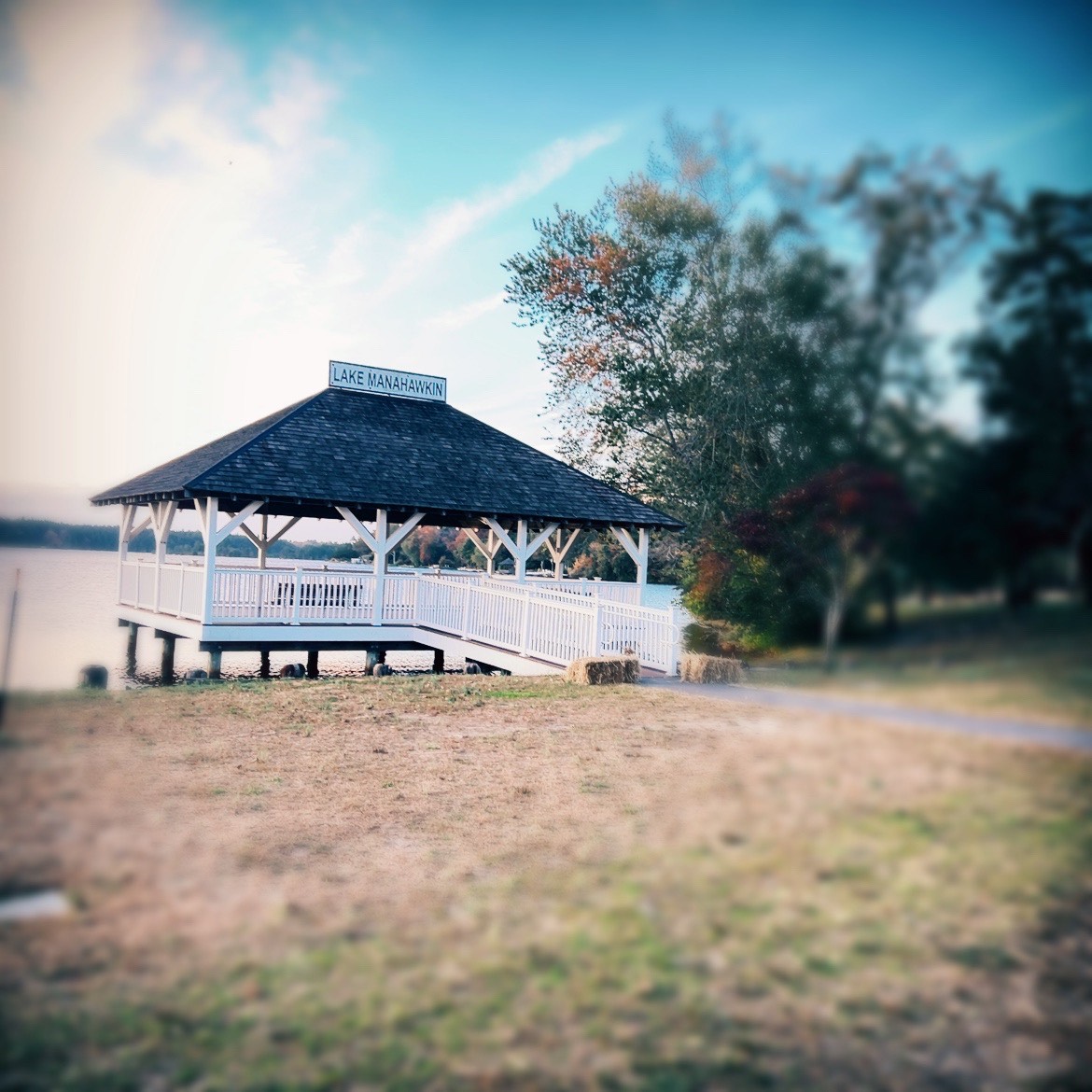 Lake Manahawkin gazebo pavilion near ReviveO3 clinic